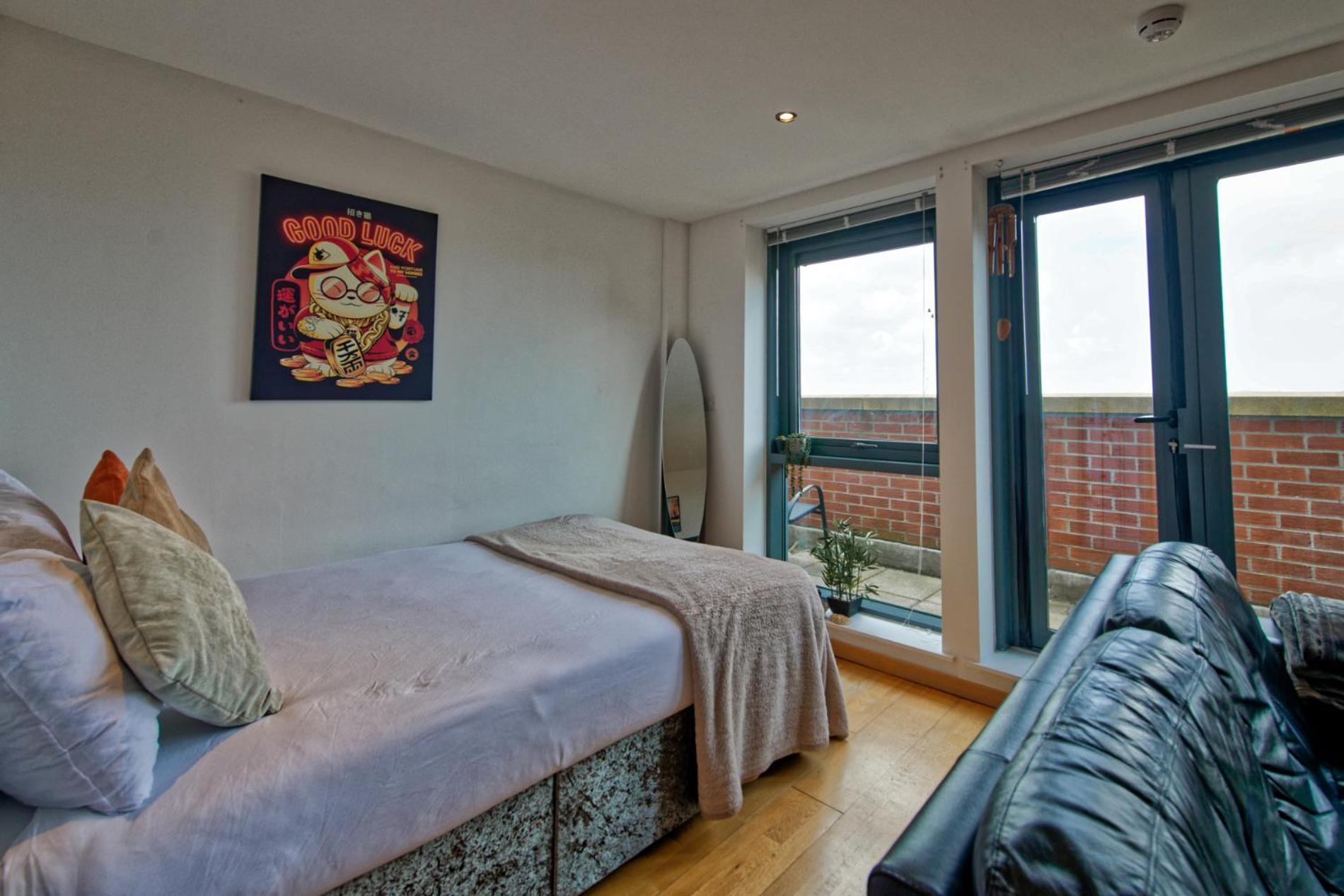 Sidemersey Livings- Convenient And Central 2-Bedroom Haven In L1 Liverpool Exterior photo