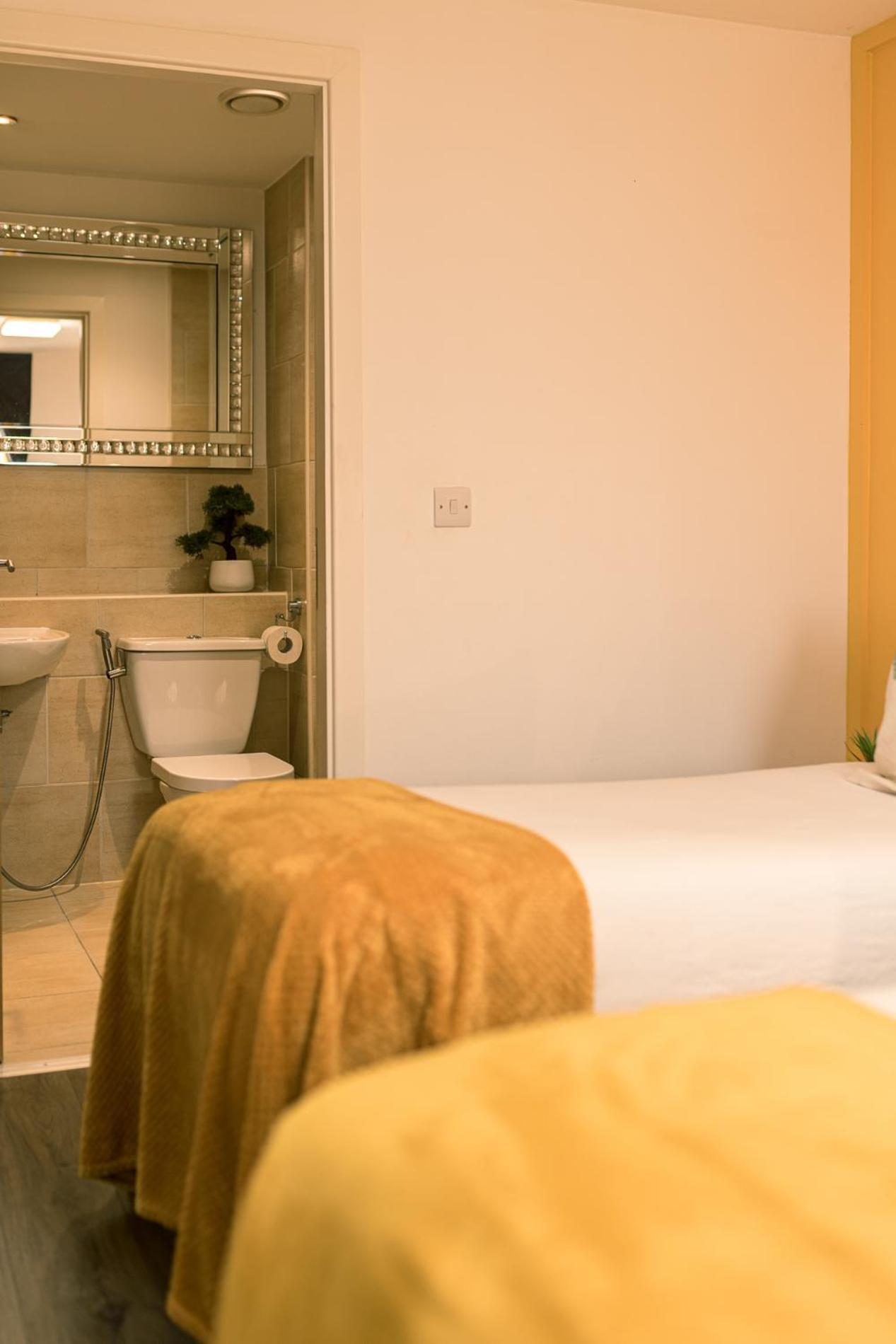 Sidemersey Livings- Convenient And Central 2-Bedroom Haven In L1 Liverpool Exterior photo