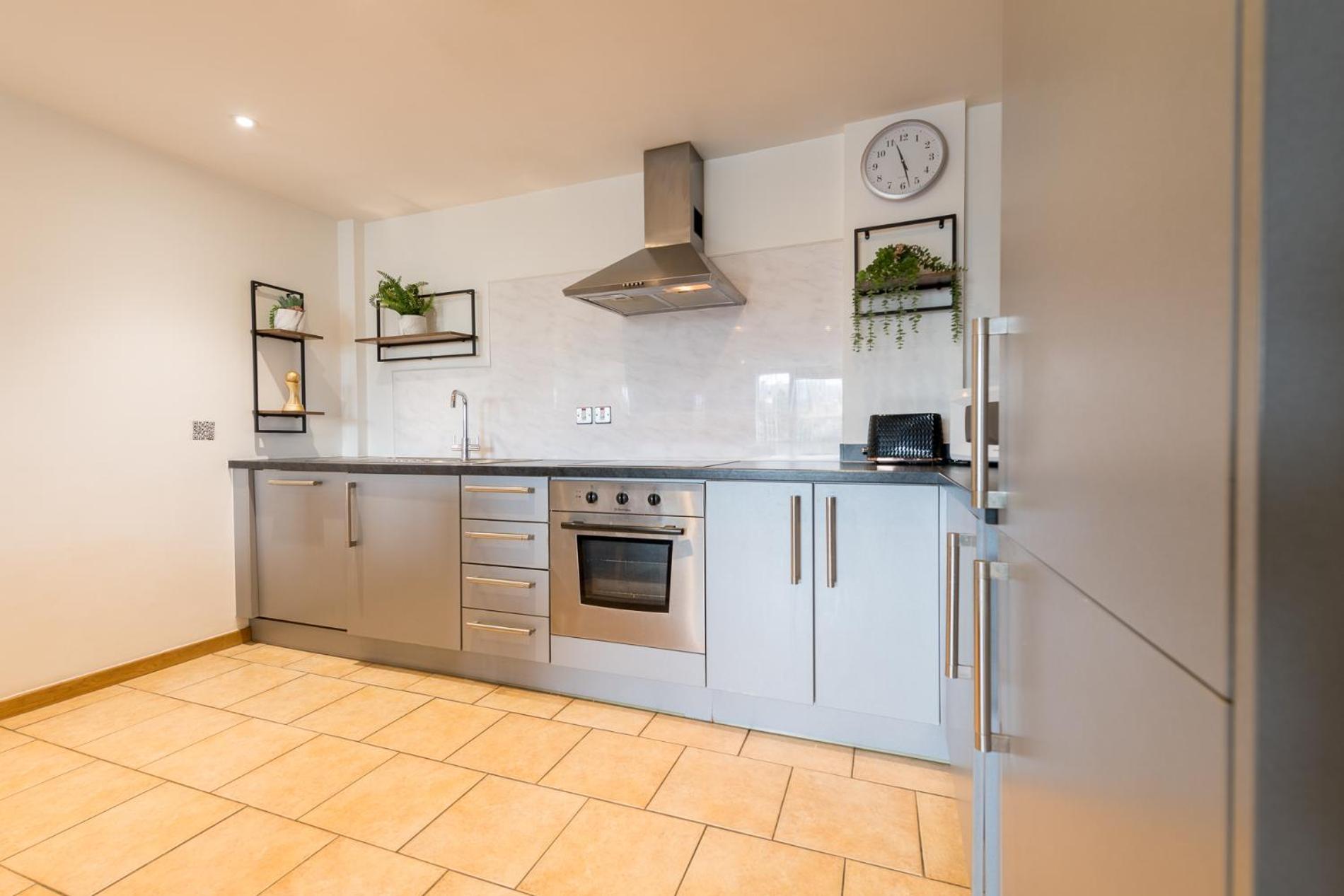 Sidemersey Livings- Convenient And Central 2-Bedroom Haven In L1 Liverpool Exterior photo